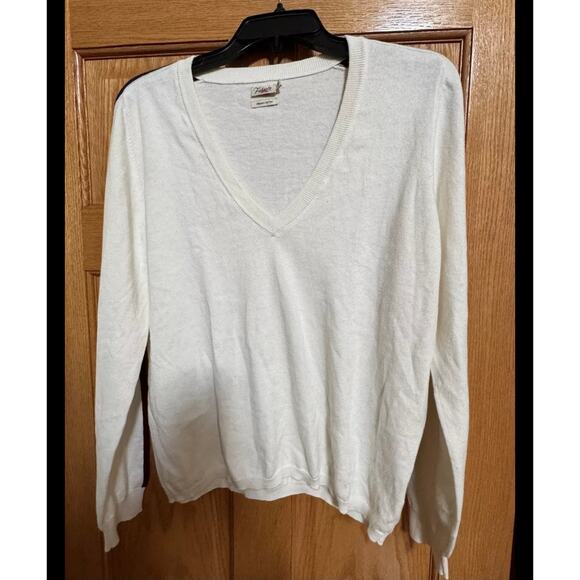 Faherty Sconset V-Neck Sweater In Ivory
Ski Stripe size large Classic - Picture 5 of 8